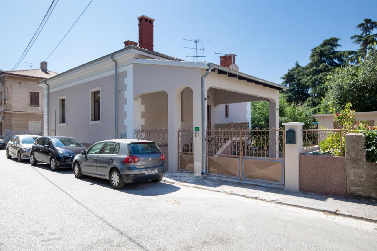 History Apartment Villa Veruda Pola Esterno foto